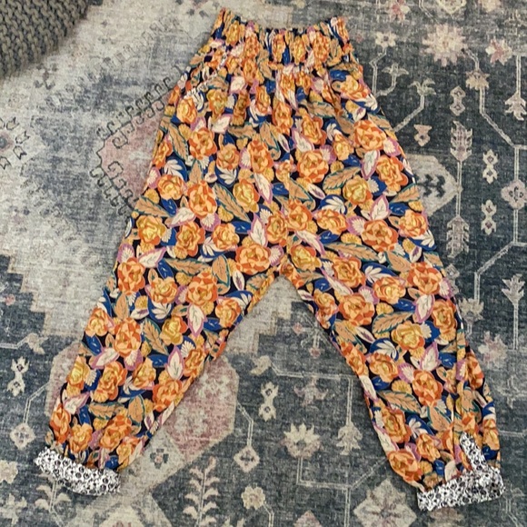 NWOT Anthropologie Boho loungers. Size Small - Picture 5 of 7